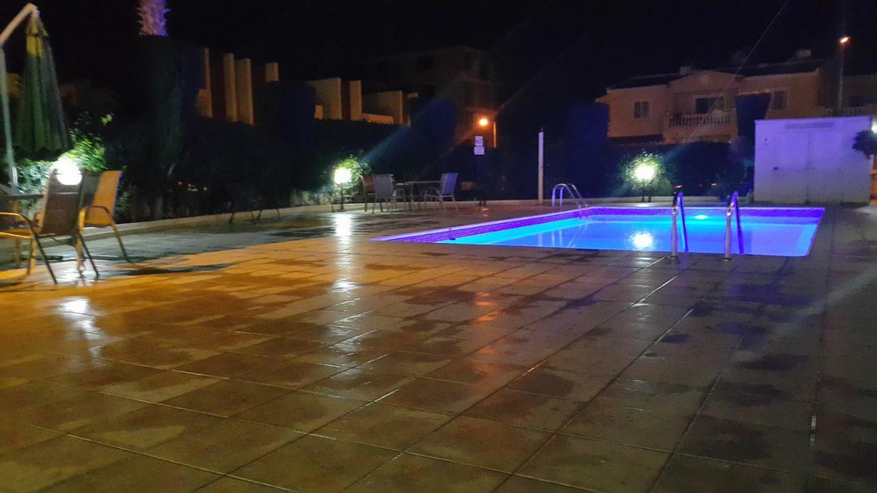 Ivoton Home Пафос Екстер'єр фото